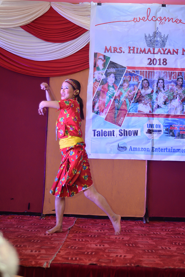 Mrs Himalayan Nepal - talent show 15