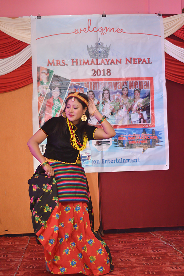 Mrs Himalayan Nepal - talent show3