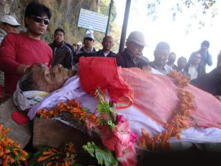 बरिष्ठ लोकगायक कल्याण शेरचनको निधन