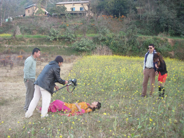 म्युजिक भिडियो युनिट माथि हातपात/ निर्देशक घाईते