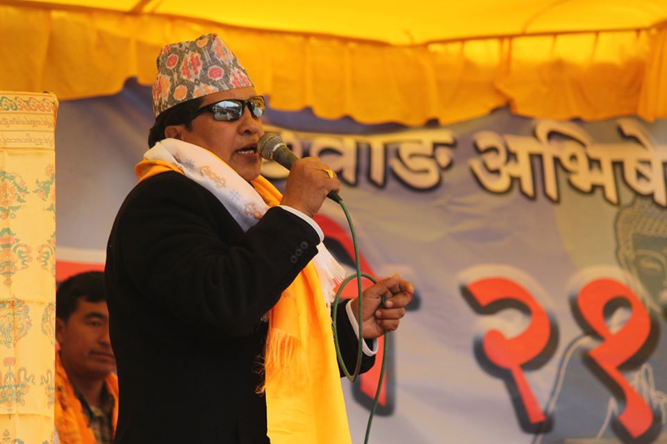 पुराना गित सार्बजनिक गर्दै नबिन ढुंगेल